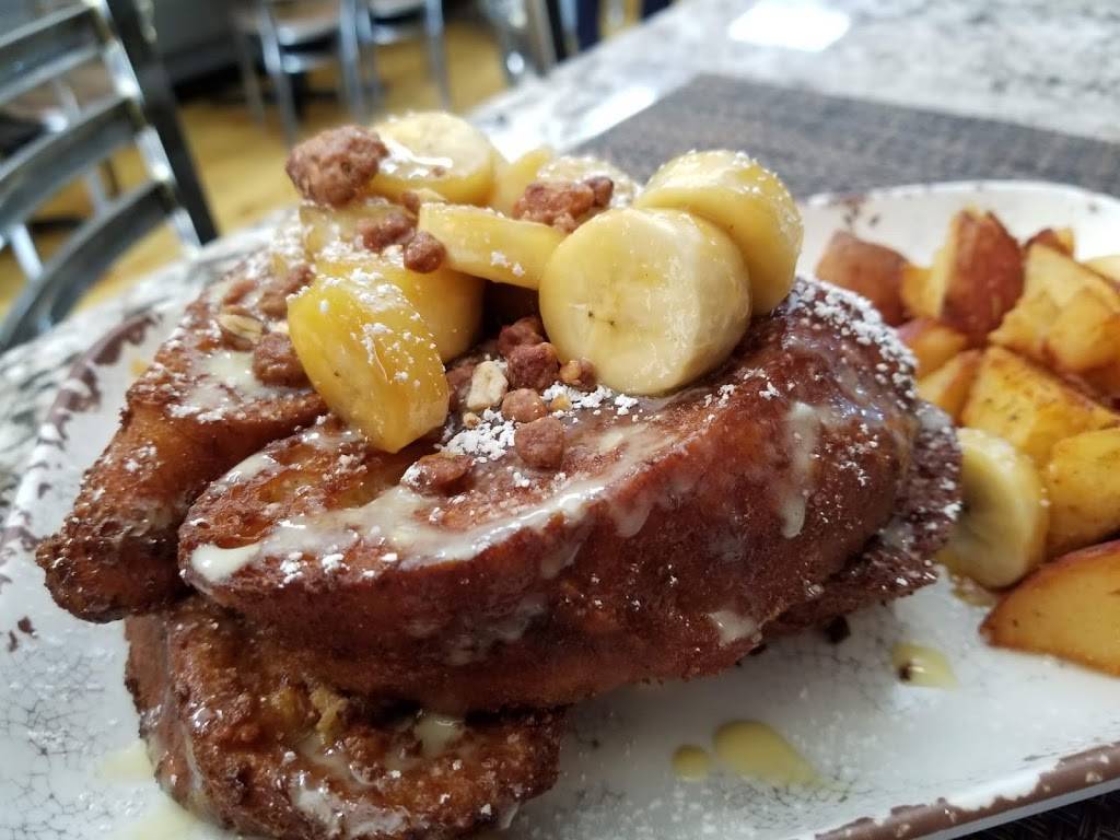 Nantuckets Reef | restaurant | 9755 Traville Gateway Dr, Rockville, MD 20850, USA | 3012797333 OR +1 301-279-7333