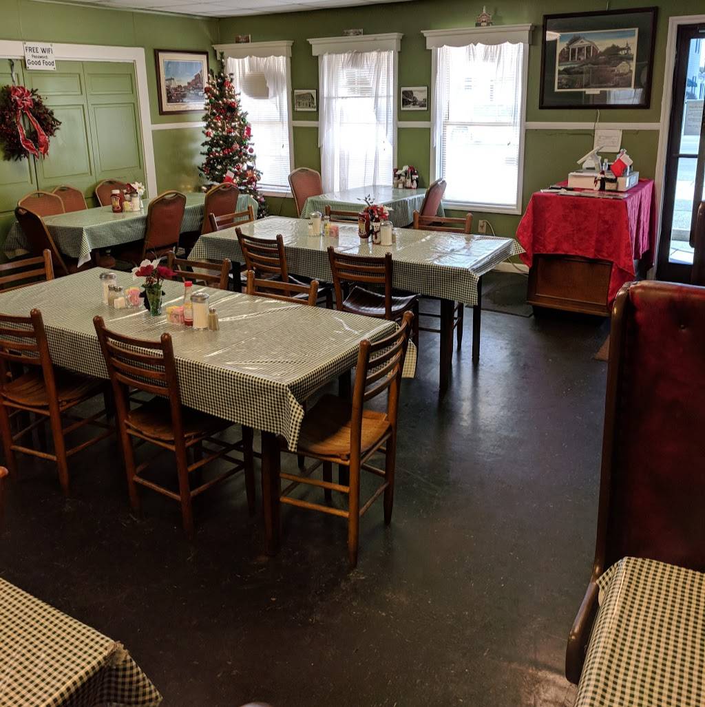 Mildreds Meals | restaurant | 109 E 5th Ave, Kenbridge, VA 23944, USA | 4346763060 OR +1 434-676-3060