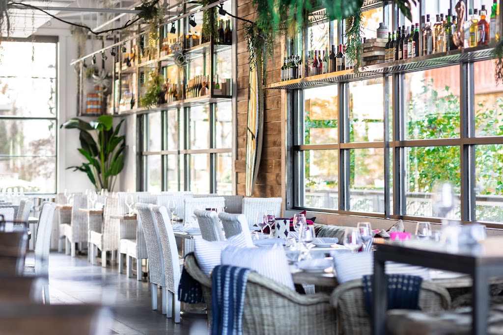 The Cape Restaurant & Beach Bar | restaurant | 700 Avalon Blvd, Alpharetta, GA 30009, USA | 6784592423 OR +1 678-459-2423