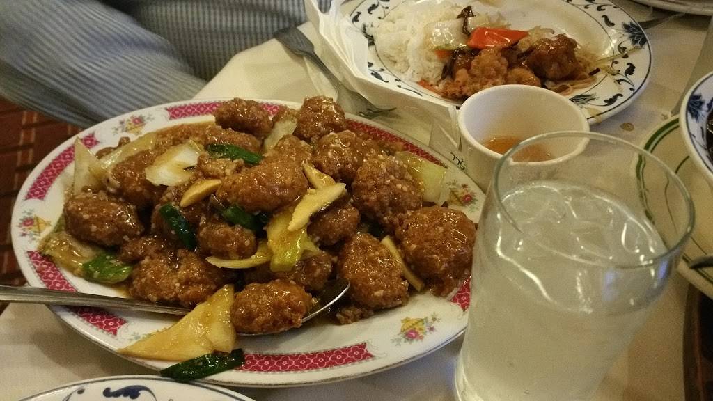 The Great Wall Chinese Restaurant | restaurant | 18331 Sherman Way, Reseda, CA 91335, USA | 8189968900 OR +1 818-996-8900