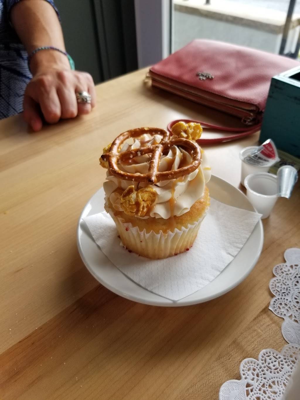 The White Sheep | restaurant | 14335 South La Grange Road, Orland Park, IL 60462, USA | 7089338888 OR +1 708-933-8888