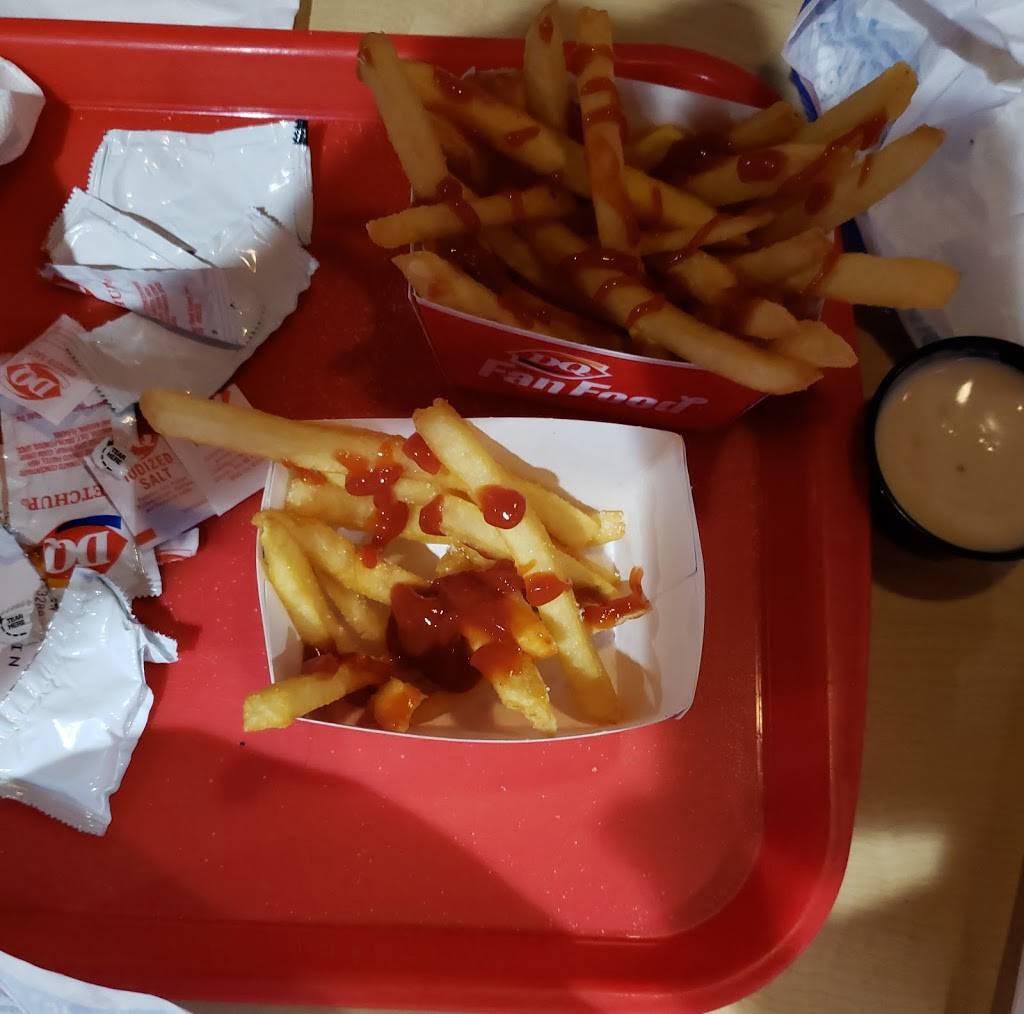 Dairy Queen Grill & Chill | restaurant | 888 S Main St, Lapeer, MI 48446, USA | 8106673288 OR +1 810-667-3288