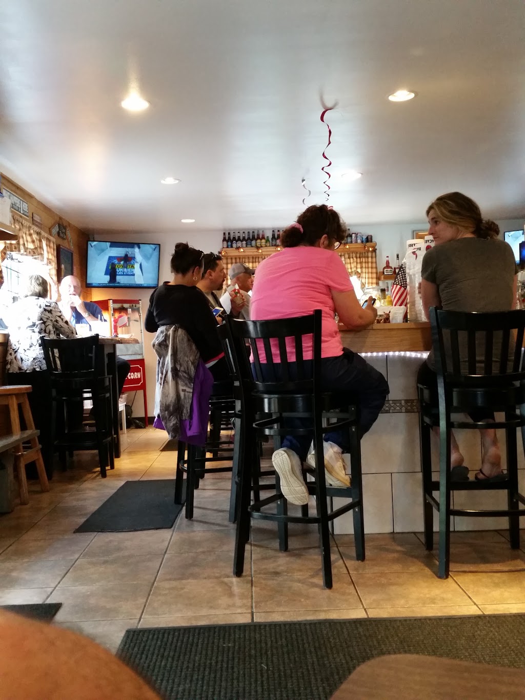 Rockwood Bar & Grill | restaurant | 3628 Rockwood Rd, Rockwood, ME 04478, USA | 2075340202 OR +1 207-534-0202