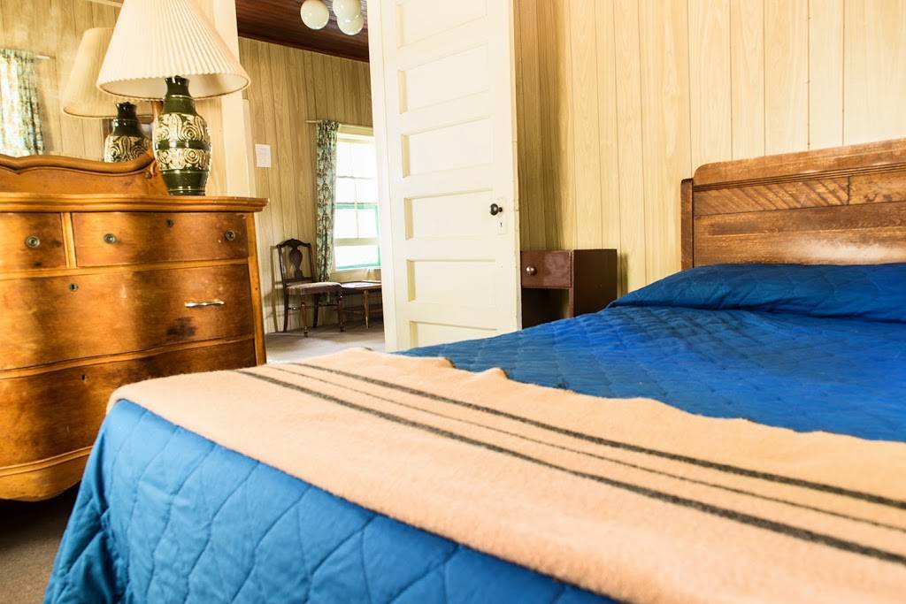 The Poplars Resort | restaurant | PO Box 30, 8 By Street, Newboro, ON K0G 1P0, Canada | 8886861891 OR +1 888-686-1891