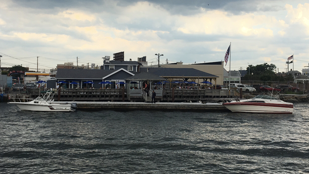 The Wharf | restaurant | 416 B 116th St, Rockaway Park, NY 11694, USA | 7184748807 OR +1 718-474-8807