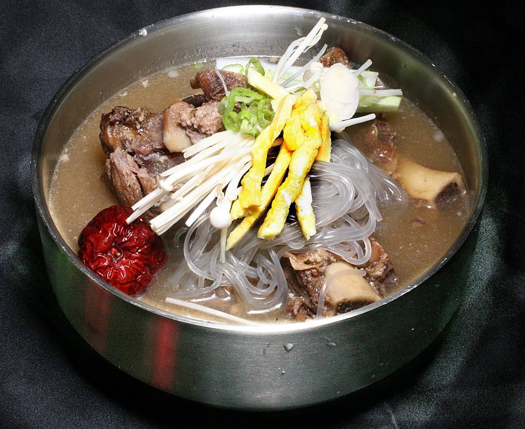 younggoo Naju Oxtail Soup | restaurant | 301 S Western Ave #104, Los Angeles, CA 90020, USA | 2139085269 OR +1 213-908-5269