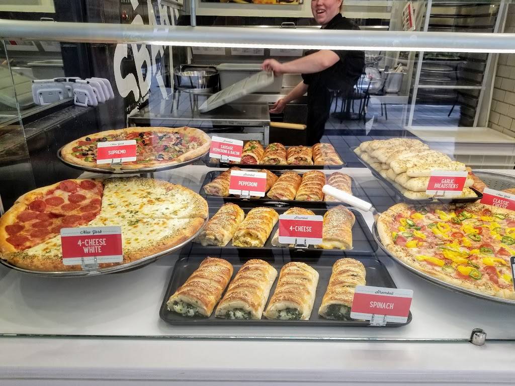 Sbarro | restaurant | 400 Mill Ave SE Suite 557, New Philadelphia, OH 44663, USA | 3303397943 OR +1 330-339-7943