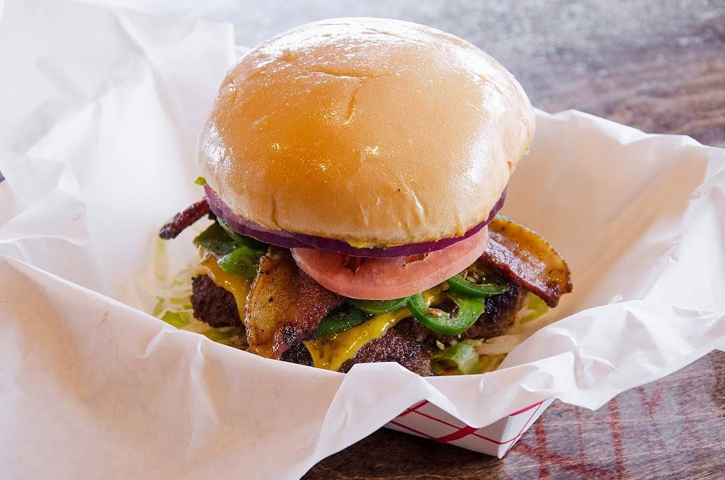 Maple & Motor | restaurant | 4810 Maple Ave, Dallas, TX 75219, USA | 2145224400 OR +1 214-522-4400