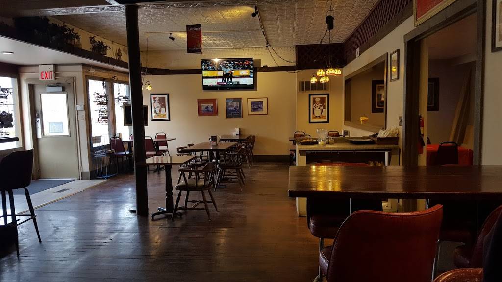 Bernie & Bettys Pizza | restaurant | 1101 S Spring St, Springfield, IL 62704, USA | 2175281821 OR +1 217-528-1821