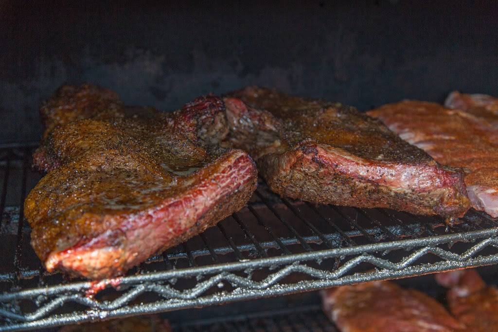 Big Daddys BBQ | restaurant | 1205 N Garth Ave, Columbia, MO 65203, USA | 5738752227 OR +1 573-875-2227