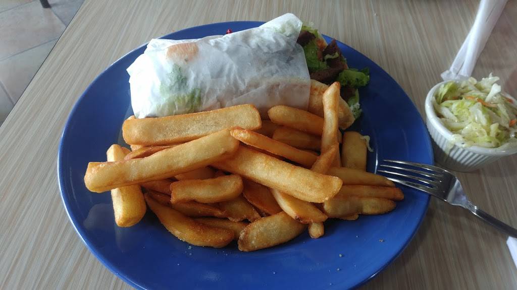 Devollis Famous Omelettes | restaurant | 5275 Walker Rd, Oldcastle, ON N0R 1L0, Canada | 5197377011 OR +1 519-737-7011