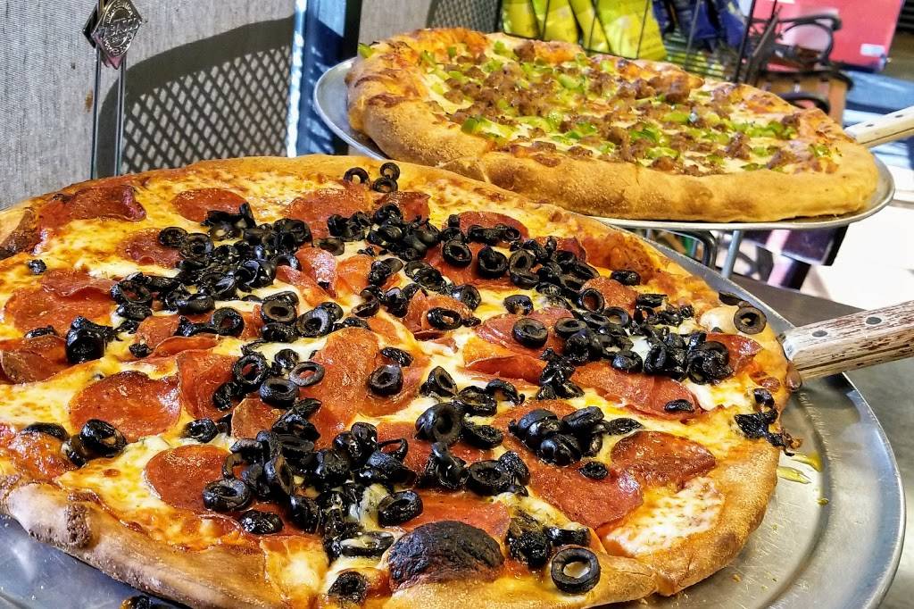 Big Nicks Pizza | restaurant | 1110 N Gaffey St, San Pedro, CA 90731, USA | 3107325800 OR +1 310-732-5800