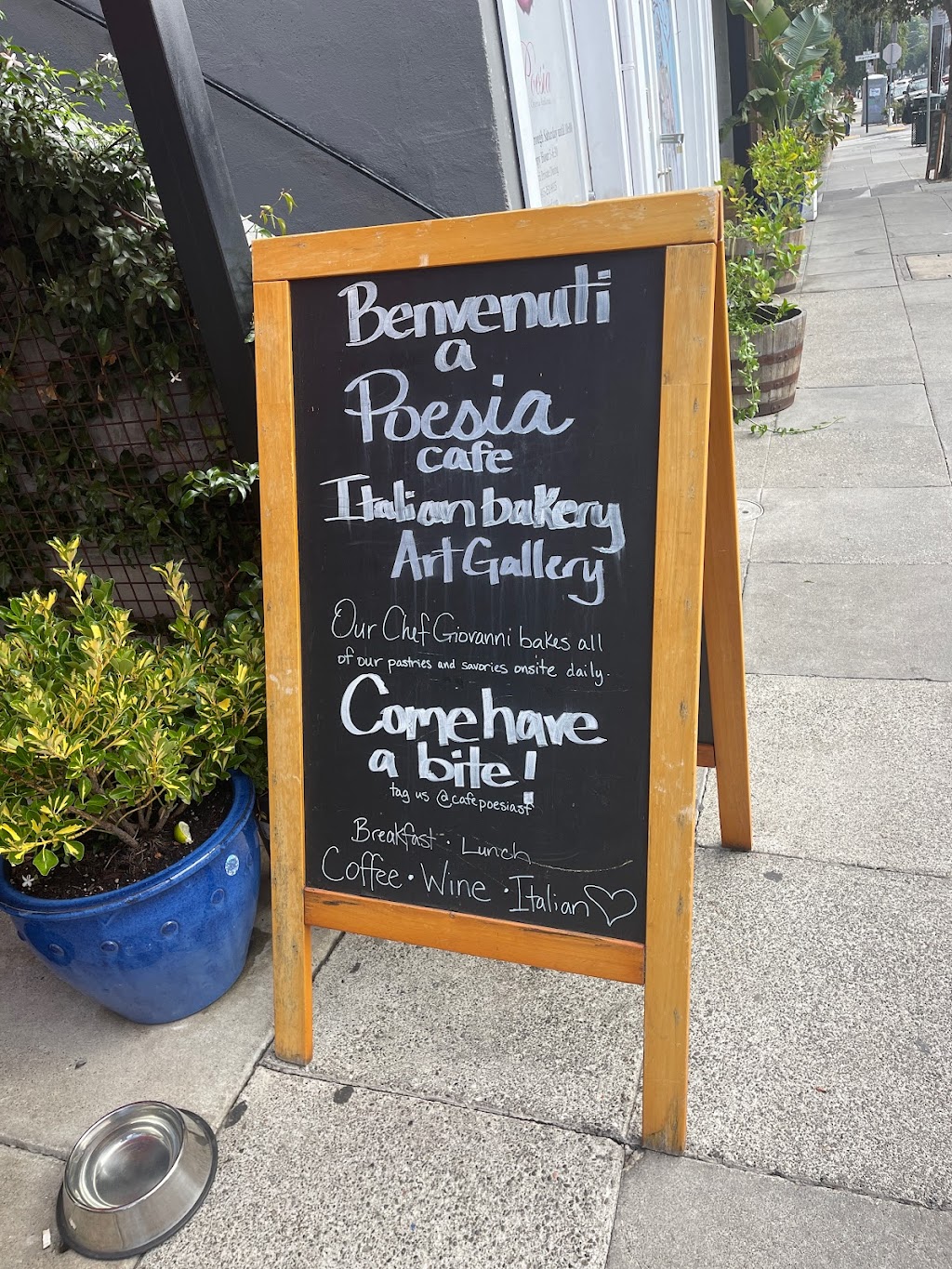 Poesia Cafe | bakery | 4076 18th St, San Francisco, CA 94114, USA | 4157653522 OR +1 415-765-3522