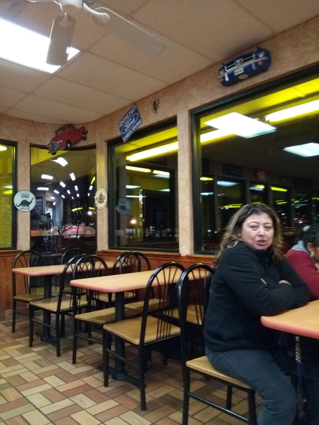 Chicken Express | restaurant | 1418 N Town E Blvd, Mesquite, TX 75150, USA | 9722701830 OR +1 972-270-1830