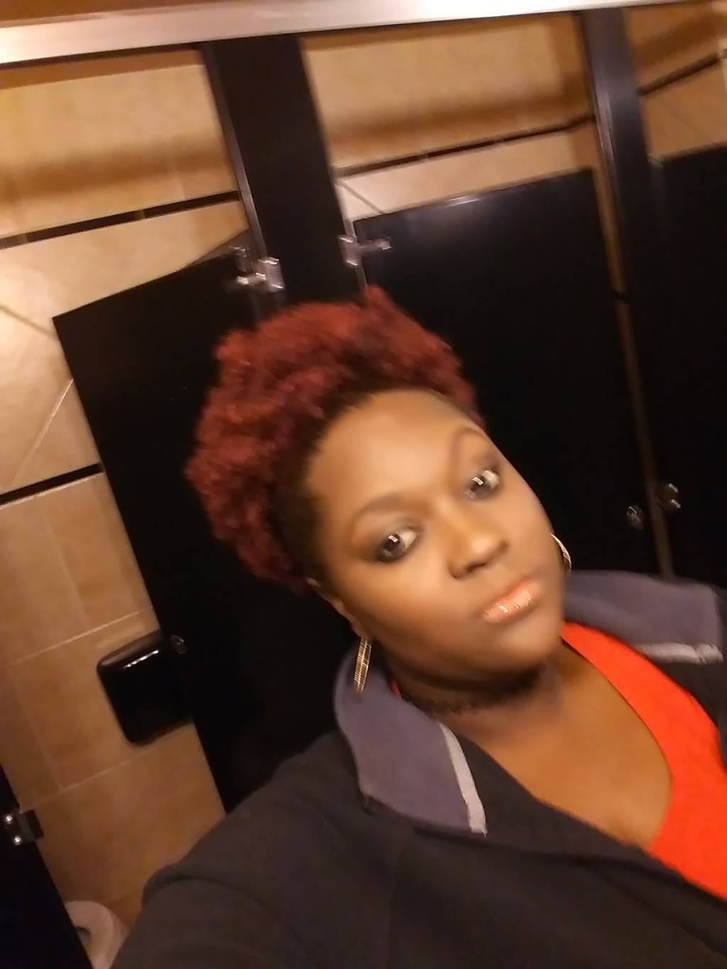 The Whiskey Barrel | restaurant | 316 De Witt St, Portage, WI 53901, USA | 6087451099 OR +1 608-745-1099