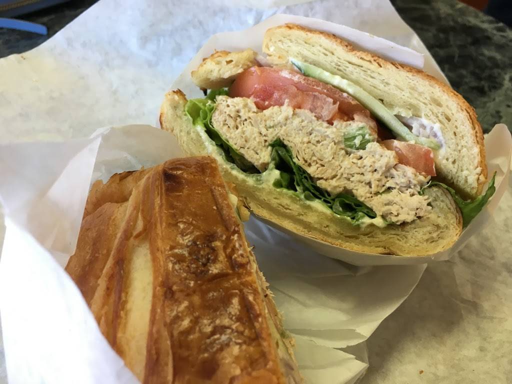 Saratoga Bagels | bakery | 12840 Saratoga Sunnyvale Rd, Saratoga, CA 95070, USA | 4088676834 OR +1 408-867-6834