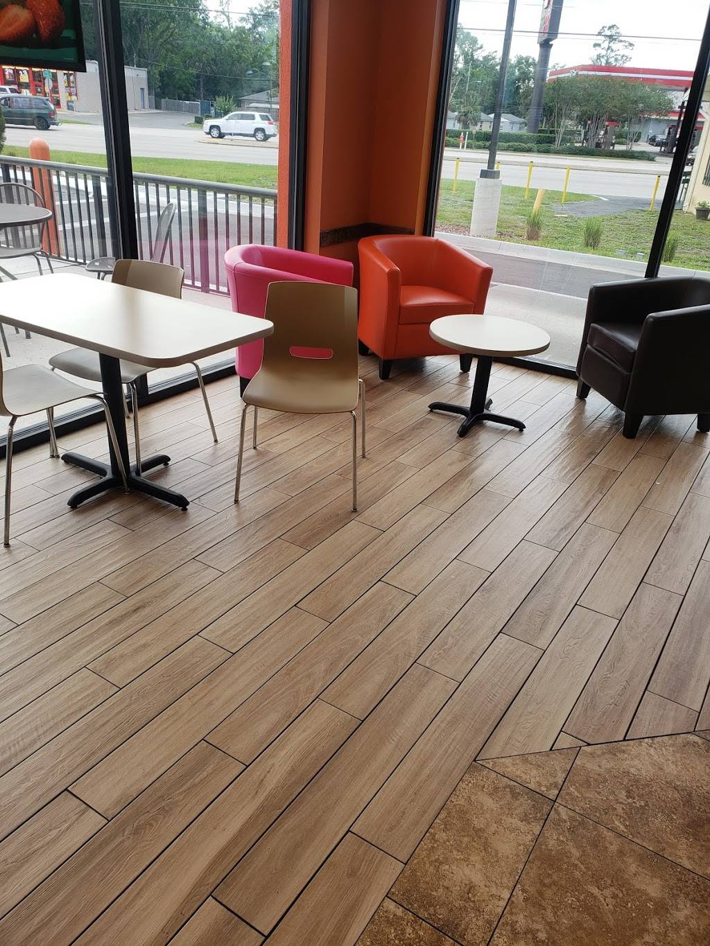 Dunkin | cafe | 7818 Normandy Blvd, Jacksonville, FL 32221, USA | 9043797986 OR +1 904-379-7986