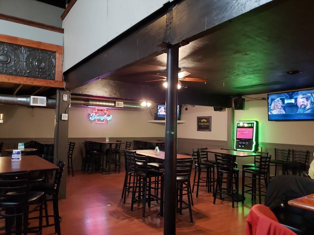 Fredos Bar and Eatery | restaurant | 734 Brookline Blvd, Pittsburgh, PA 15226, USA | 4123441857 OR +1 412-344-1857