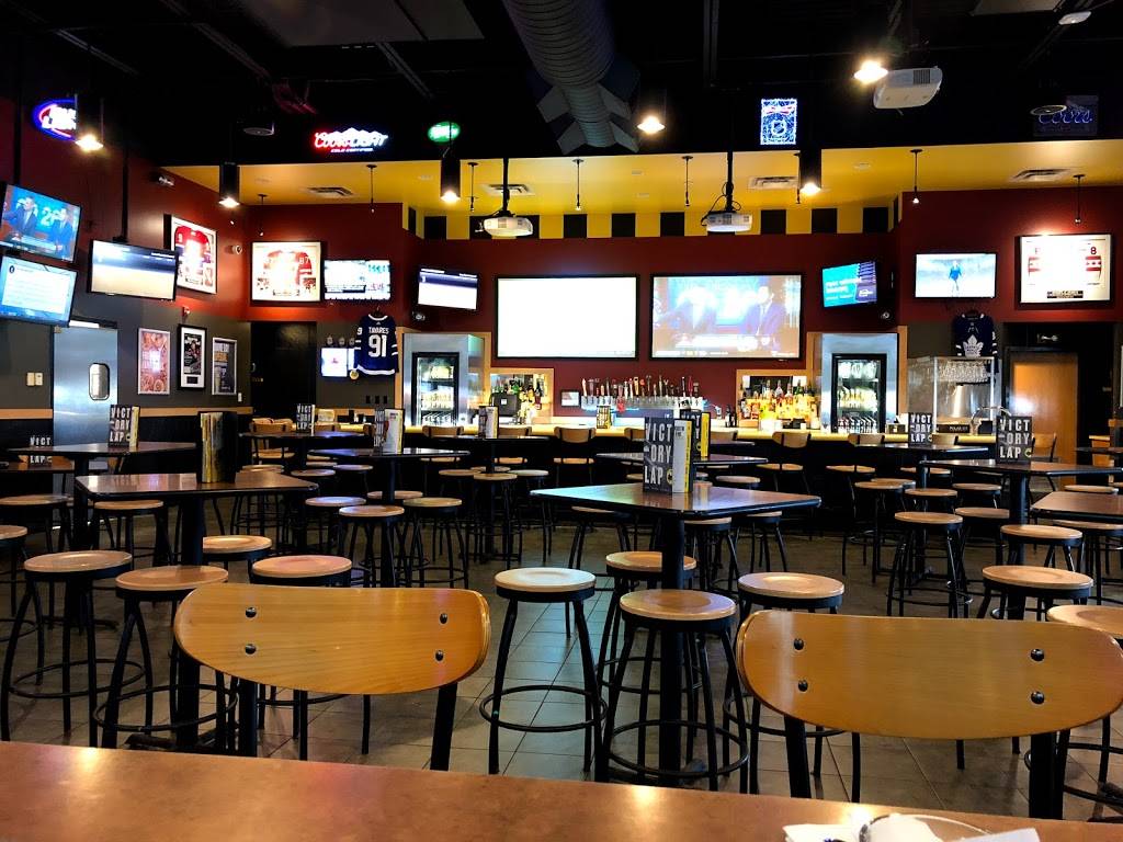 Buffalo Wild Wings | meal takeaway | 903 Taunton Rd E, Oshawa, ON L1H 7K5, Canada | 9057258447 OR +1 905-725-8447