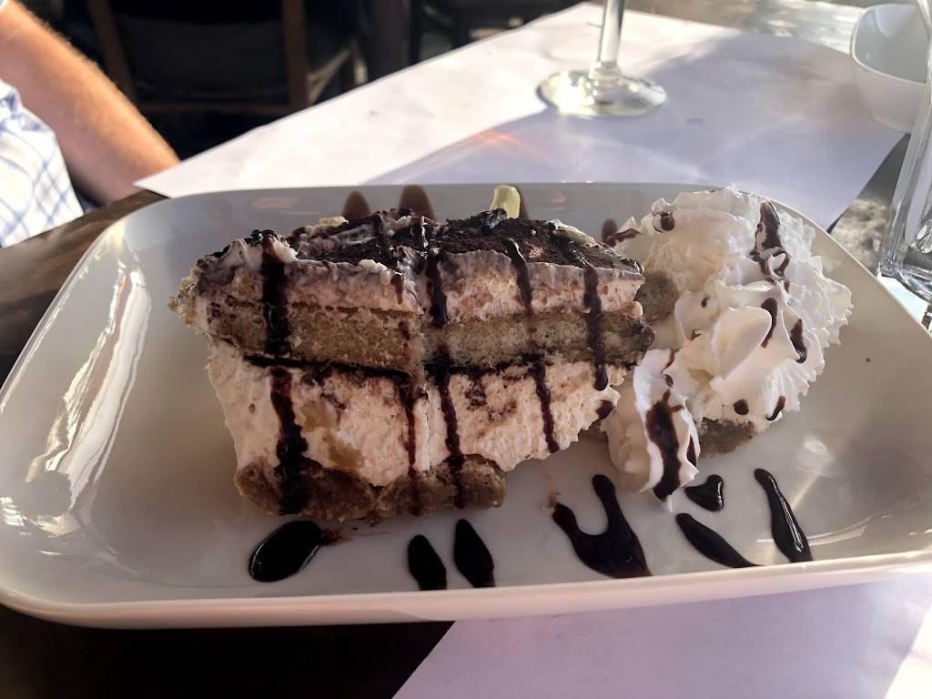 La Rustica | restaurant | 4100 Beach Dr SW, Seattle, WA 98116, USA | 2069323020 OR +1 206-932-3020