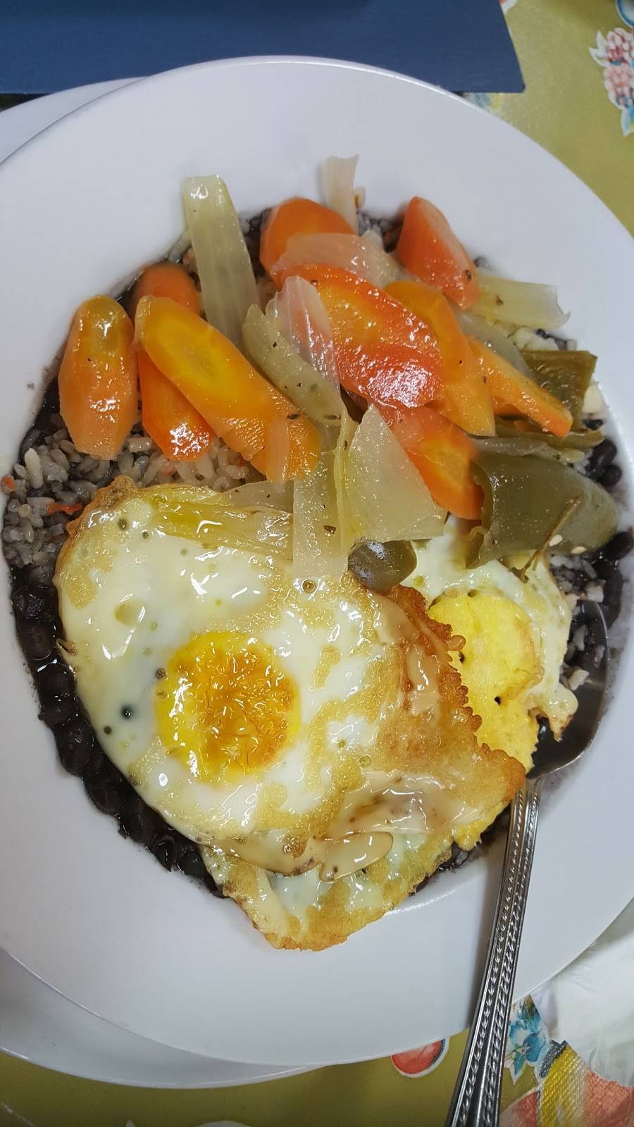 Farmers Kitchen Cafe at Natural Food Works | restaurant | 624 4th St, Davis, CA 95616, USA | 5307561862 OR +1 530-756-1862