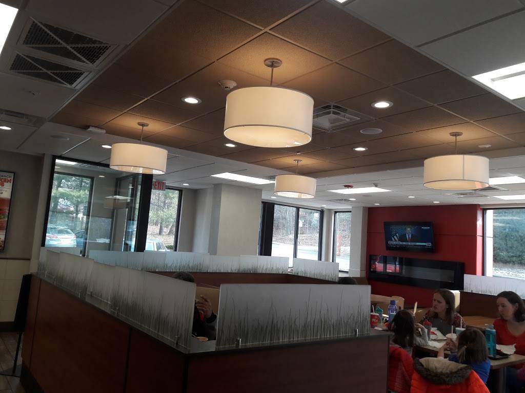 Wendys | restaurant | 303 W Central St, Natick, MA 01760, USA | 5088720072 OR +1 508-872-0072
