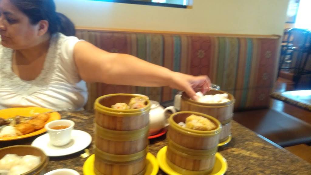 Golden Wok | restaurant | 1410 SW Loop 410, San Antonio, TX 78227, USA | 2106742577 OR +1 210-674-2577