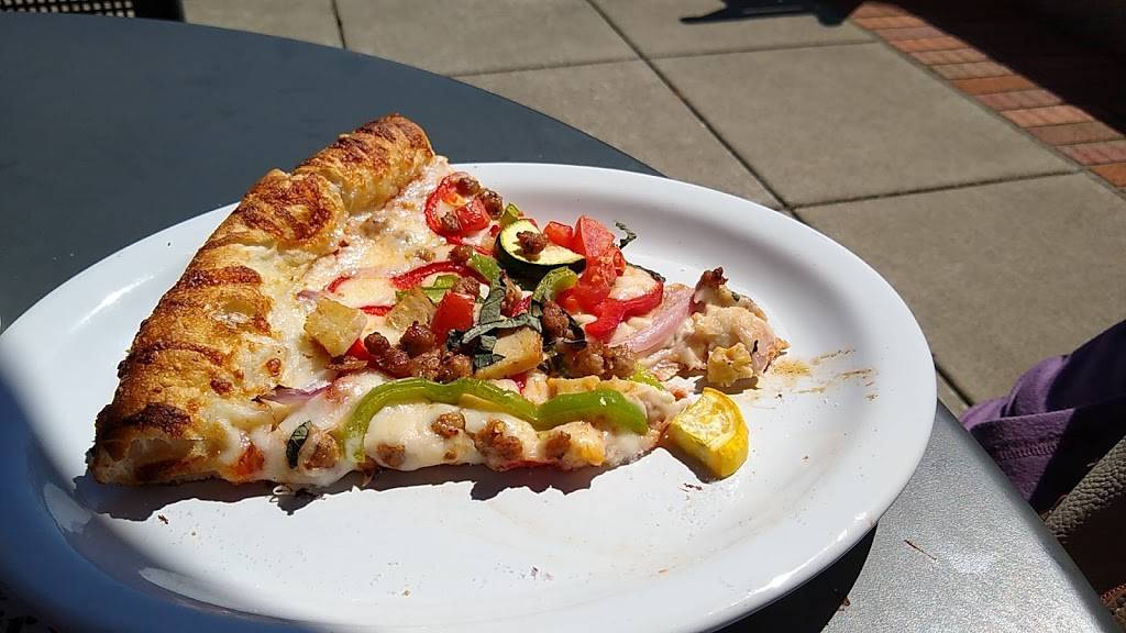 Pizza Schmizza | restaurant | Argyle Square Shopping Center, 8695 SW Jack Burns Blvd J, Wilsonville, OR 97070, USA | 5035828210 OR +1 503-582-8210