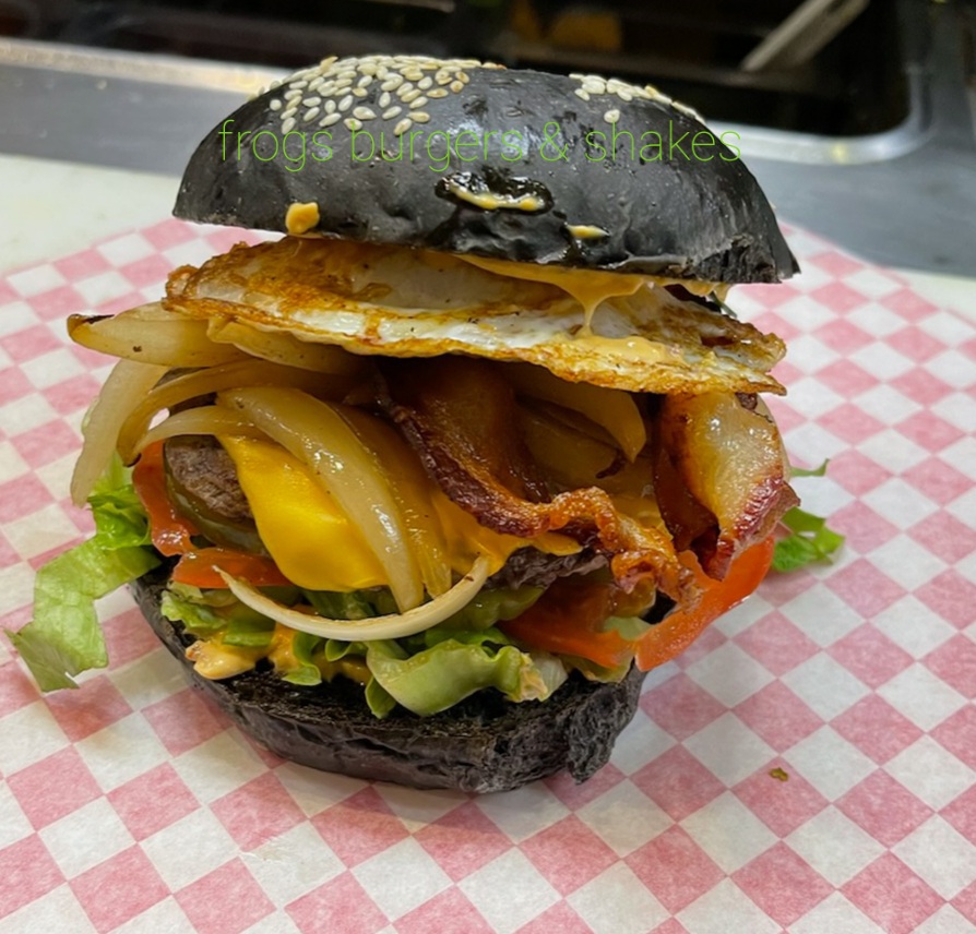 Frogs burgers & shakes | restaurant | 11202 Bass Pro Pkwy, Little Rock, AR 72210, USA | 5013132930 OR +1 501-313-2930