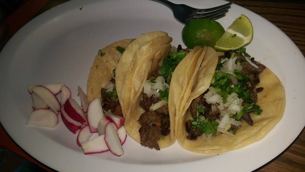 Pupuseria Viroleña | restaurant | 1517 N 11th St, Fort Smith, AR 72901, USA | 4792214379 OR +1 479-221-4379