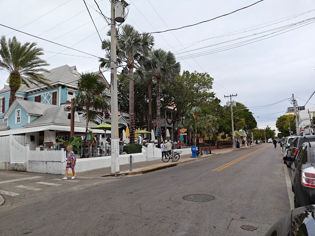 Carolines Cafe | meal delivery | 310 Duval St, Key West, FL 33040, USA | 3052947511 OR +1 305-294-7511