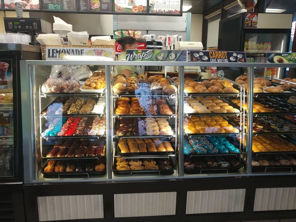 Yum Yum Donuts | cafe | 12819 Mountain Ave # C7, Chino, CA 91710, USA | 9096289037 OR +1 909-628-9037