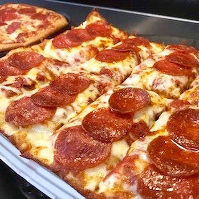 Papas Pizza To Go | meal delivery | 1509 Dawnville Rd NE, Dalton, GA 30721, USA | 7062293536 OR +1 706-229-3536