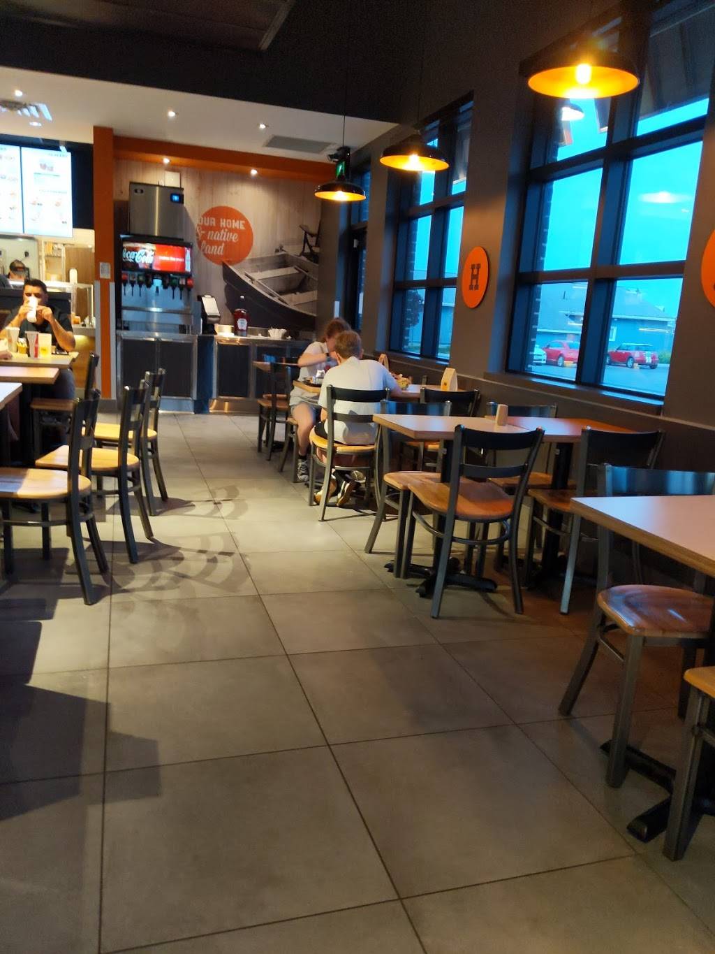 St-Hubert Express Casselman | restaurant | 16 Industria, Casselman, ON K0A 1M0, Canada | 6137642280 OR +1 613-764-2280