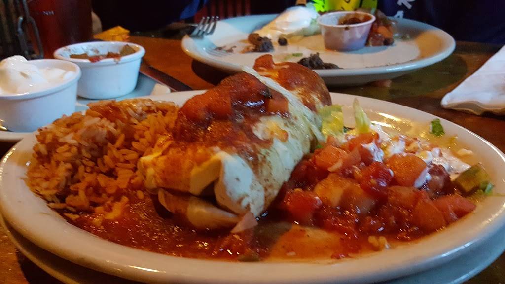 Lucky Dog Tavern & Grill | restaurant | 53 South Main St, Plymouth, NH 03264, USA | 6035362260 OR +1 603-536-2260