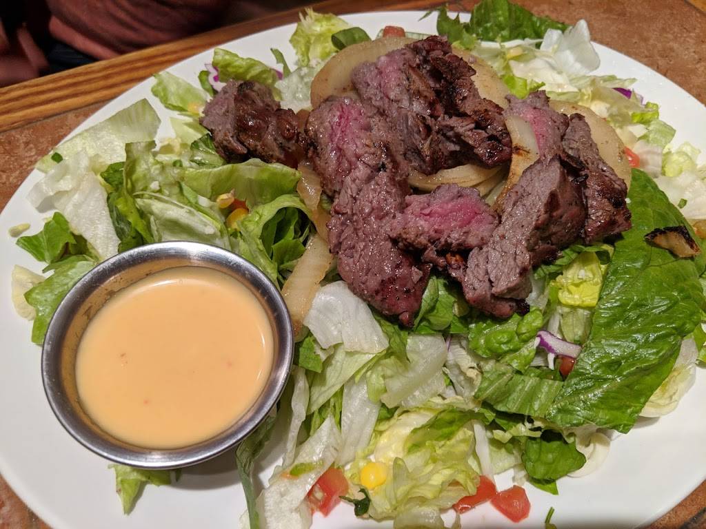 On The Border Mexican Grill & Cantina | meal takeaway | 33 Border Way, West Springfield, MA 01089, USA | 4133043500 OR +1 413-304-3500