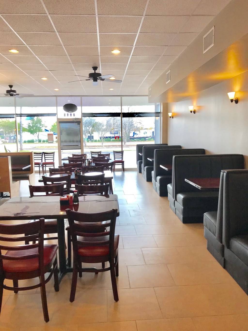 JJ Garden Asian Gourmet Restaurant | restaurant | 4670 Beechnut St, Houston, TX 77096, USA | 7136644335 OR +1 713-664-4335