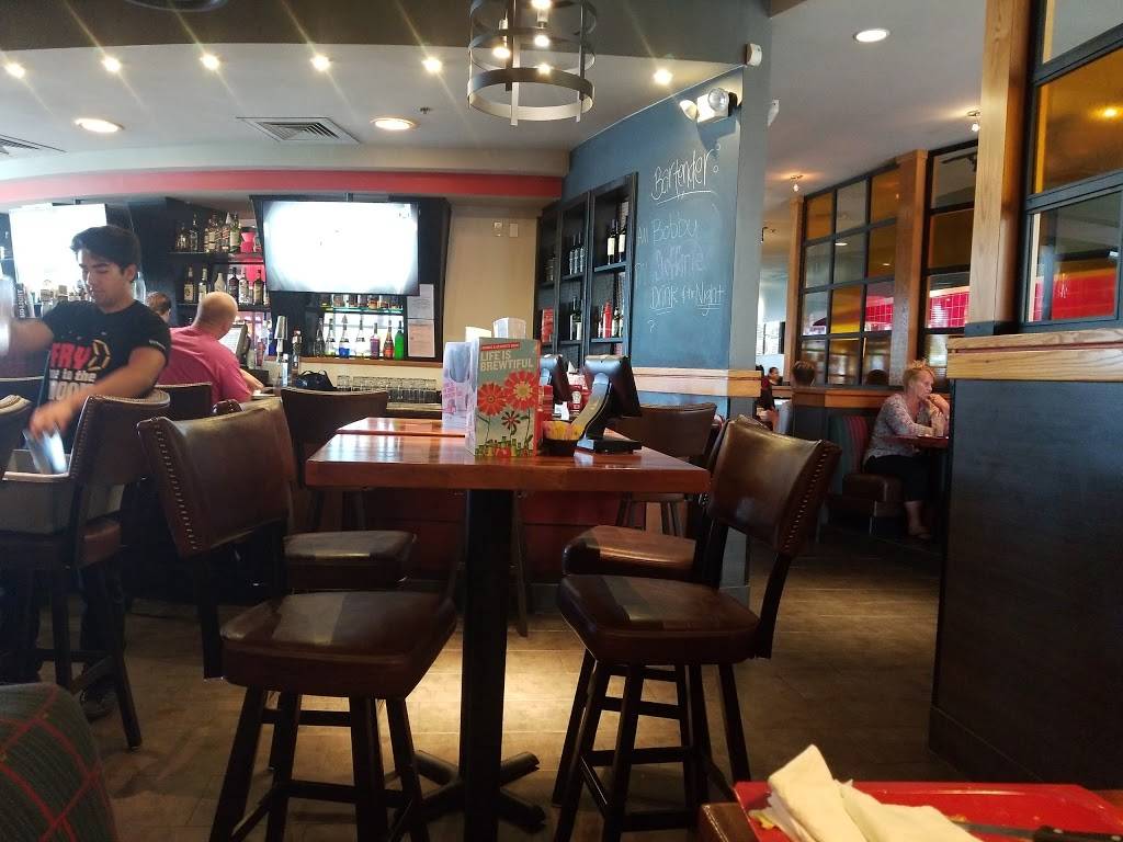 Red Robin Gourmet Burgers and Brews | restaurant | 12007 Harbor Blvd, Garden Grove, CA 92840, USA | 7149714775 OR +1 714-971-4775