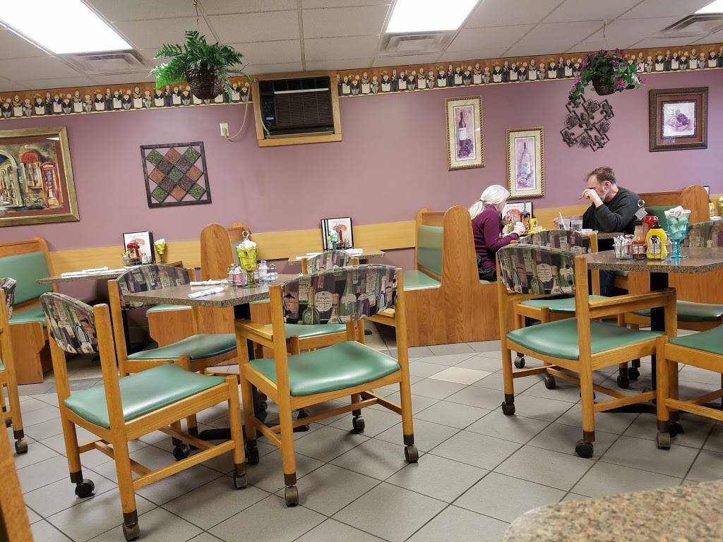 Tonys Little Bambinos | restaurant | 120 W Saginaw St, Merrill, MI 48637, USA | 9896435414 OR +1 989-643-5414