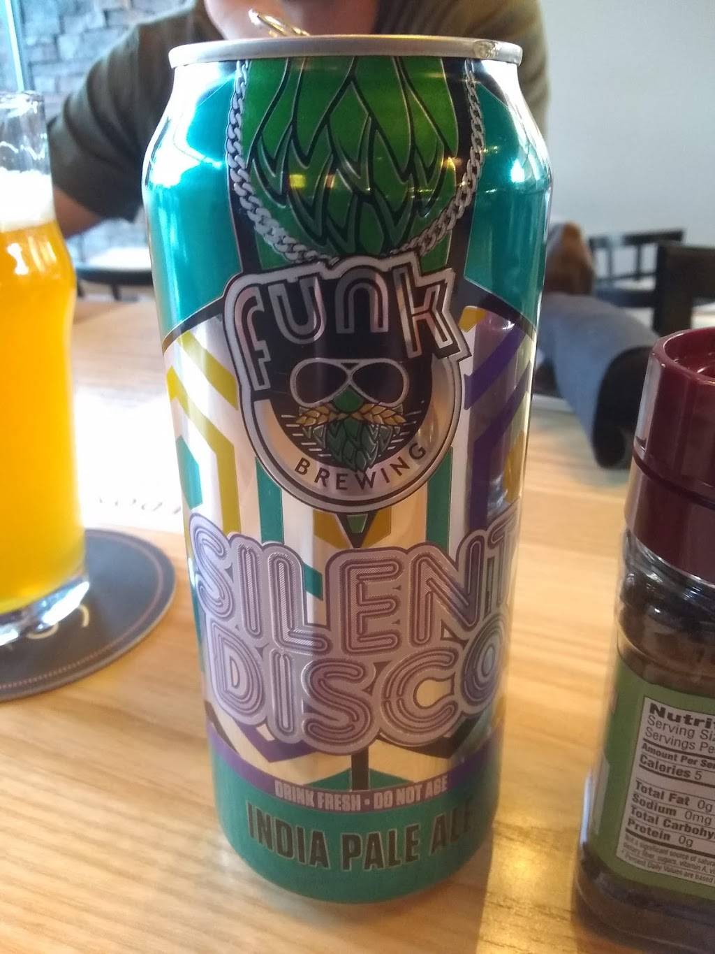 Sedona Taphouse | restaurant | 131 Bridge St #5, Phoenixville, PA 19460, USA | 4843025714 OR +1 484-302-5714