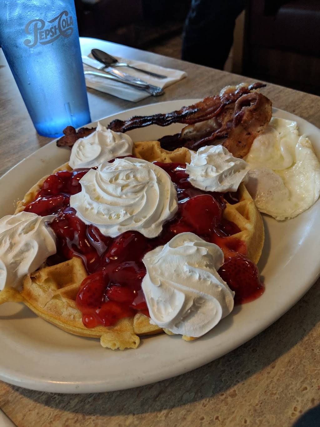 McCoys Coffee Shop Fresno | restaurant | 625 S Clovis Ave, Fresno, CA 93727, USA | 5592528140 OR +1 559-252-8140