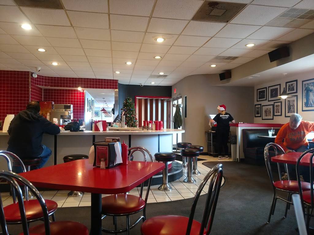 Schoops Hamburgers | restaurant | 3905 45th St, Highland, IN 46322, USA | 2199246012 OR +1 219-924-6012