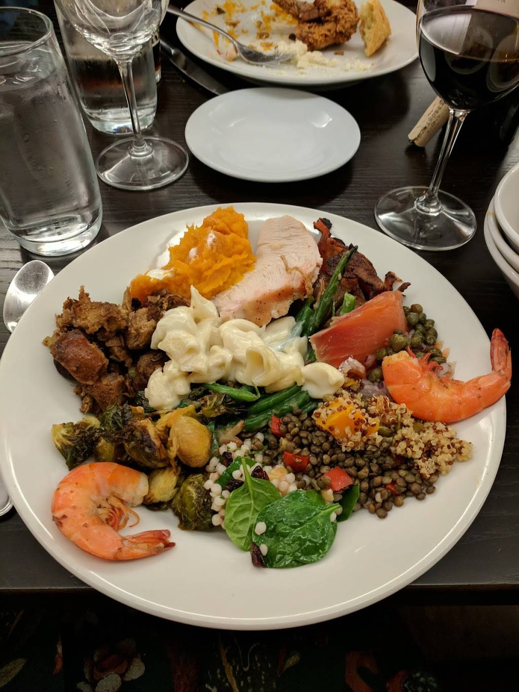 The Liberty Tavern | restaurant | 3195 Wilson Blvd, Arlington, VA 22201, USA | 7034659360 OR +1 703-465-9360