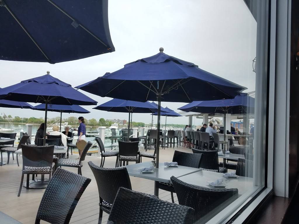 Bay Pointe Waterfront Restaurant | restaurant | 64 Washington Ct, Quincy, MA 02169, USA | 6174723200 OR +1 617-472-3200