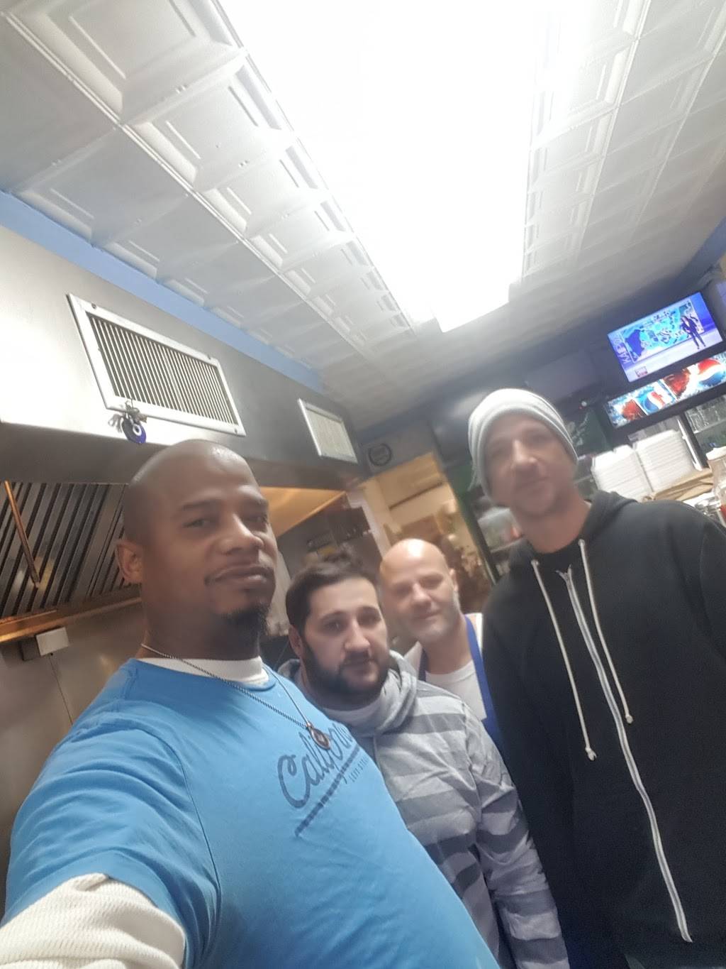 Sunrise Pizza | meal delivery | 528 W Butler St, Philadelphia, PA 19140, USA | 2152280550 OR +1 215-228-0550