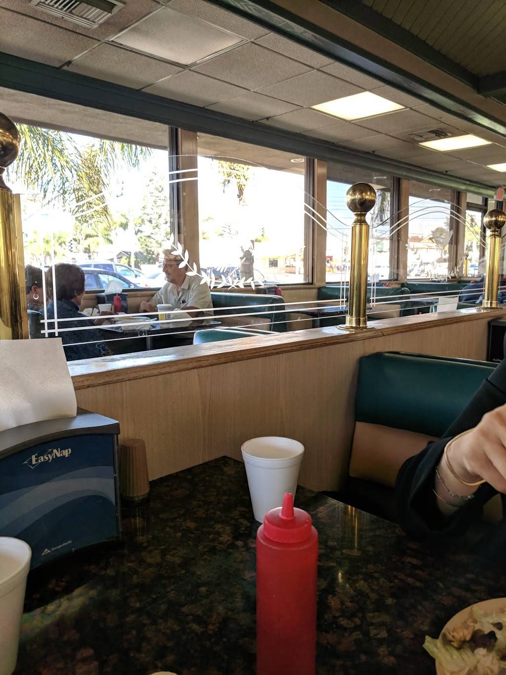 Dukes Charbroiler | restaurant | 2900 W Warner Ave, Santa Ana, CA 92704, USA | 7145575480 OR +1 714-557-5480