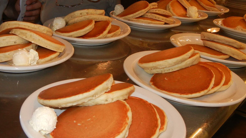 Tex & Shirley’s Family Restaurant | restaurant | 1720 Battleground Ave, Greensboro, NC 27408, USA | 3368970100 OR +1 336-897-0100