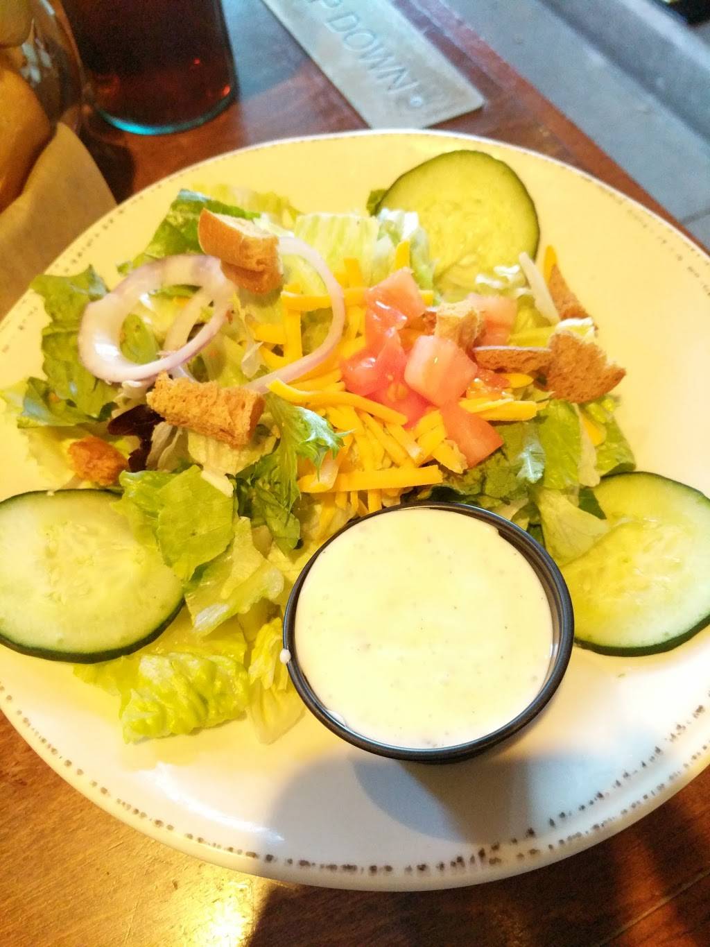 Logans Roadhouse | restaurant | 5423 TX-1604 Loop, San Antonio, TX 78254, USA | 2106475500 OR +1 210-647-5500