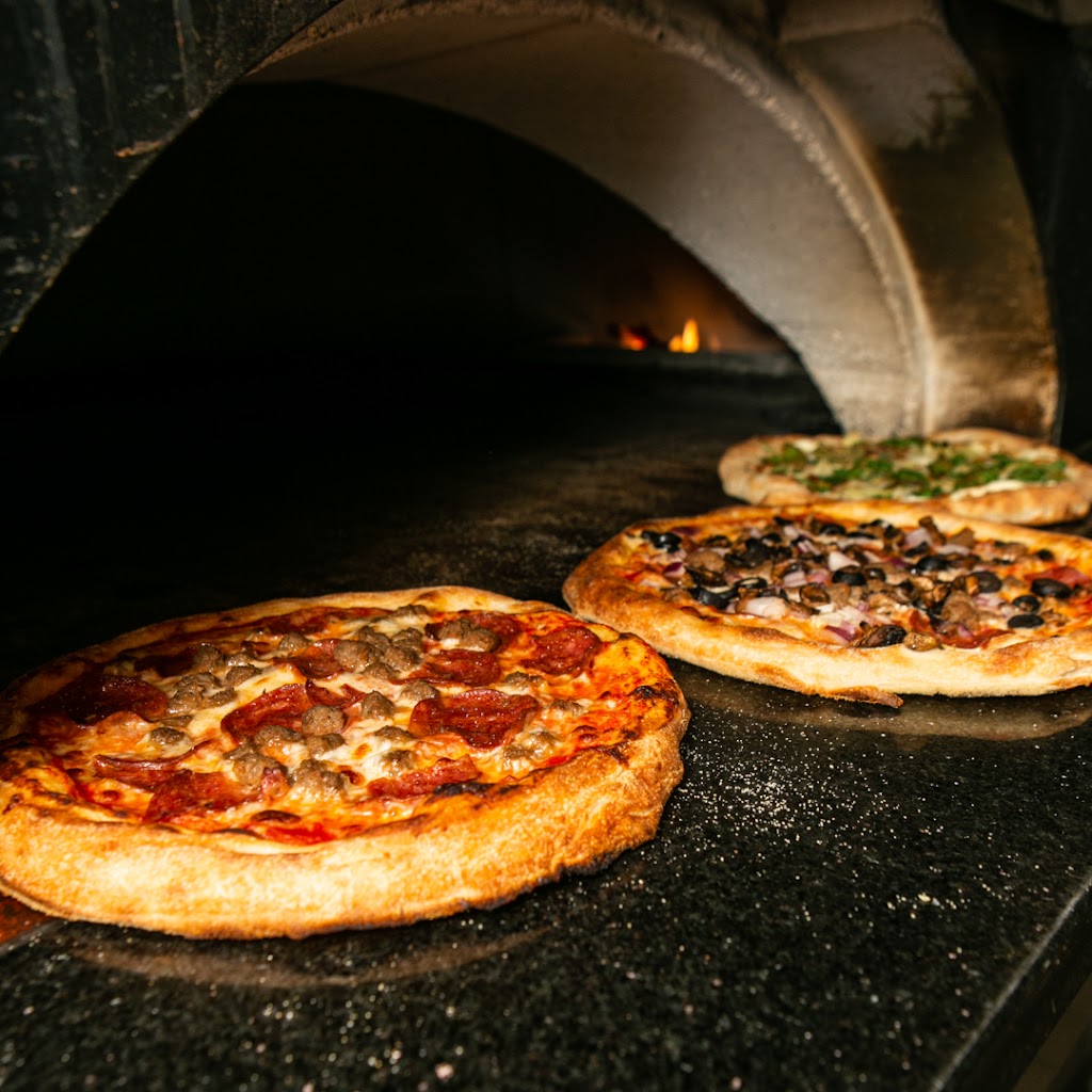 Wigos Pizza | restaurant | 12720 Main St Suite A, Hesperia, CA 92345, USA | 7609473900 OR +1 760-947-3900