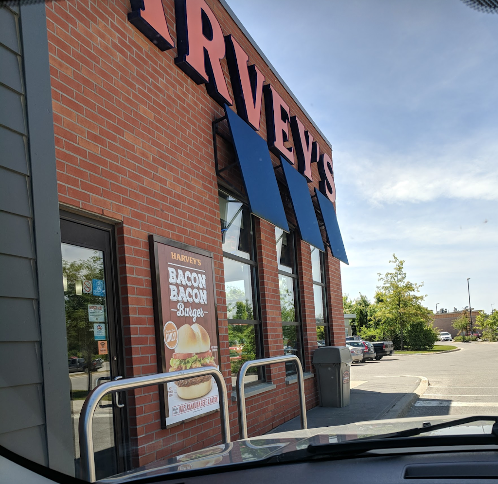 Harveys | restaurant | 349 Main St, Wasaga Beach, ON L9Z 0B6, Canada | 7054227170 OR +1 705-422-7170